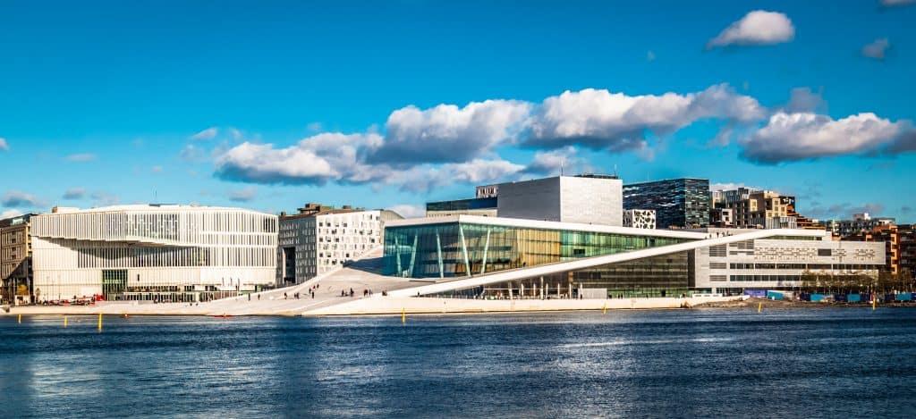 โอเปร่าเฮาส์นอร์เวย์ (Oslo Opera House) แลนด์มาร์กออสโลที่ห้ามพลาด