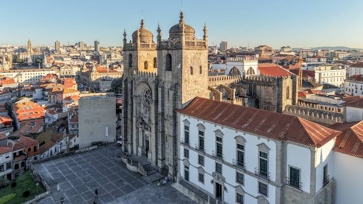 มหาวิหารปอร์โต (Porto Cathedral)